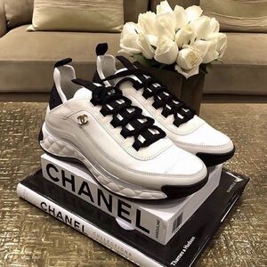 Chanel CC Logo Sneakers – White & Black – Full Boutique Set – Brand New